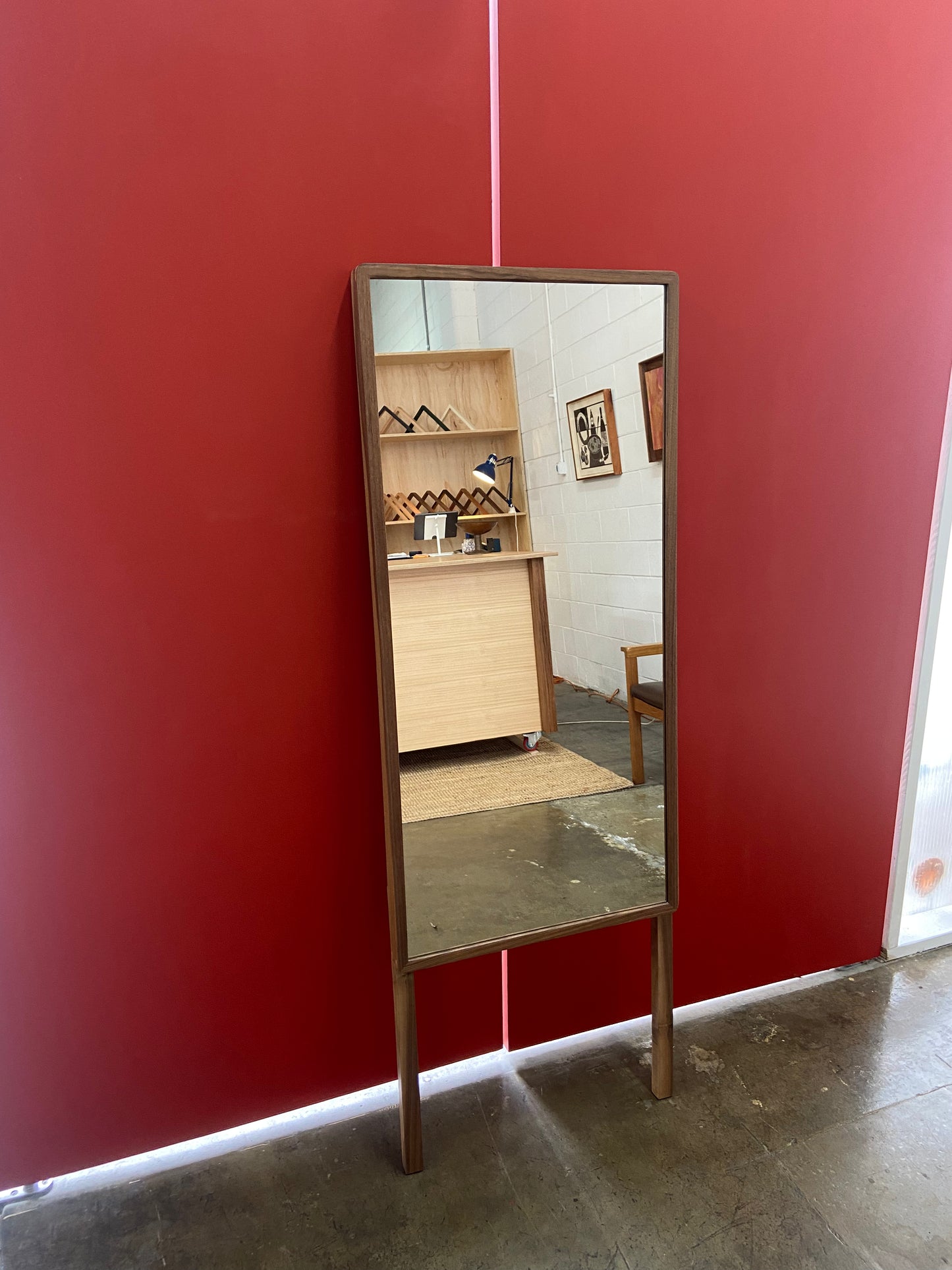 Mirror o n e
